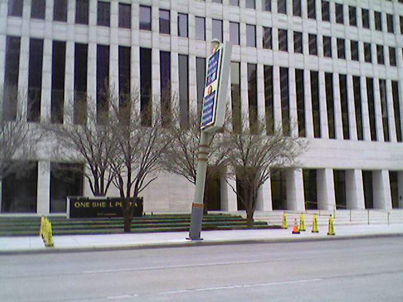 0915081619